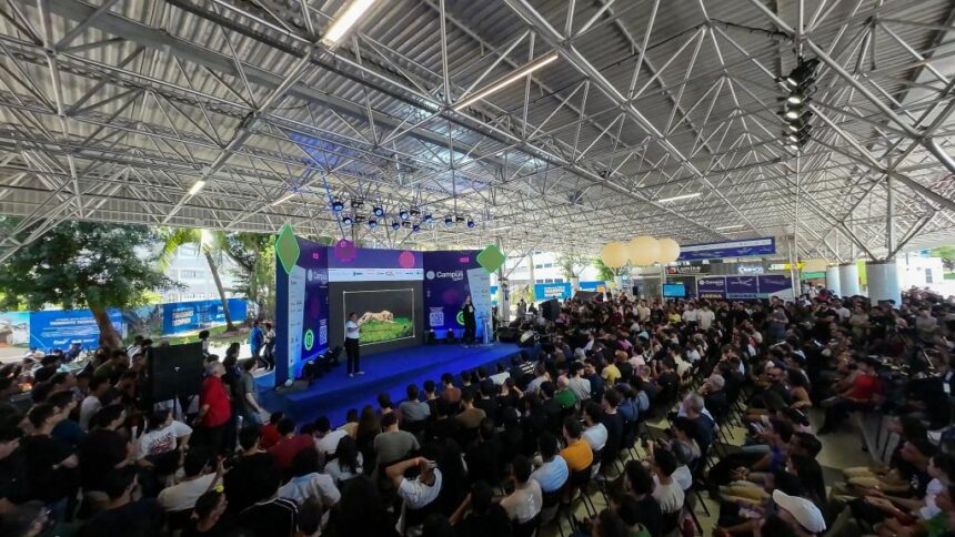 Com recorde de publico e foco em Inteligencia Artificial e Empreendedorismo evento realizado na UNIT reforca o potencial do Nordeste na construcao de um futuro digital mais inclusivo e colaborativo